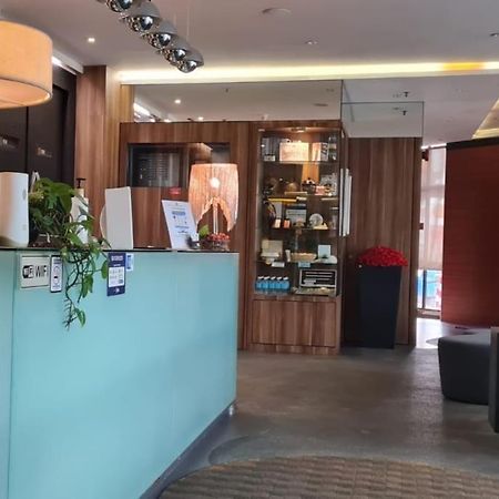 Extreme Boutique Hotel Kluang Exterior photo